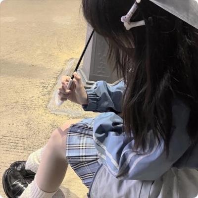 好麻烦,每天都要谈恋爱